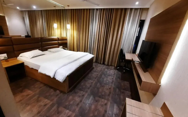 Solitaire Hotel