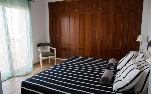 Villa SeaDogs Surf & Arts