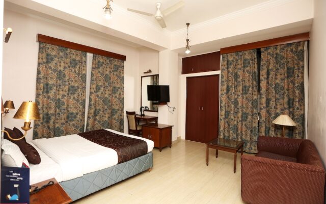 OYO 8178 Hotel Saket