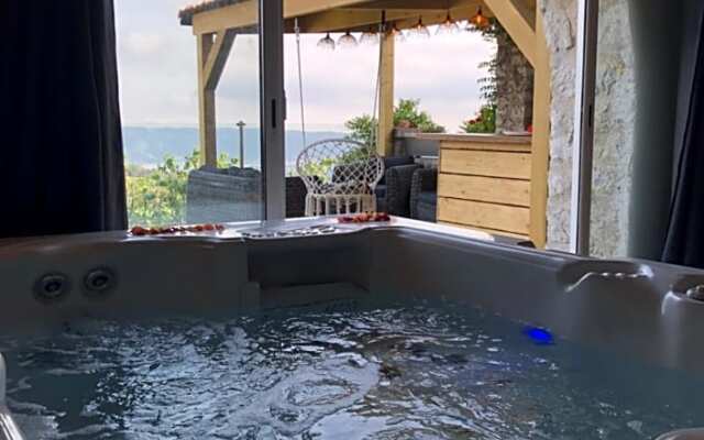 Le Manoir: chambre d’hôte de charme avec jacuzzi privatif