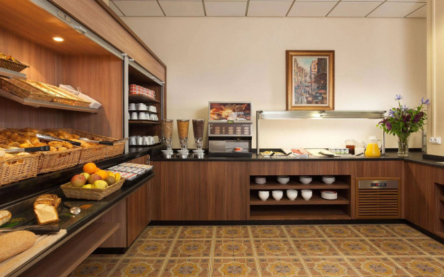 Hotel Roissy Lourdes