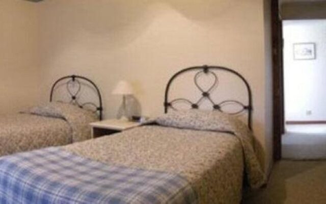 Colonial Cottages of Ross