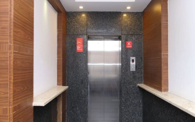 Collection O 683 Hotel Sri Chakra Inn