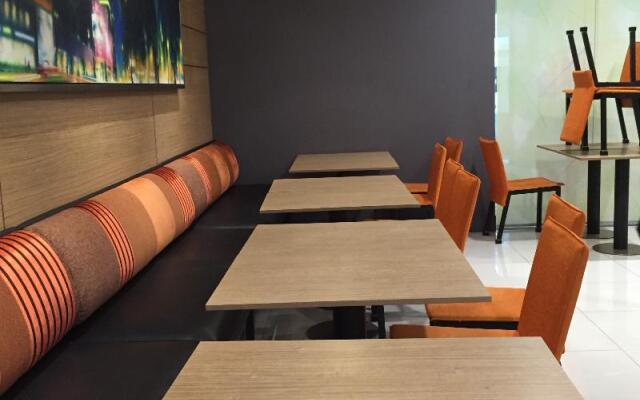 Citadines Mount Sophia Singapore