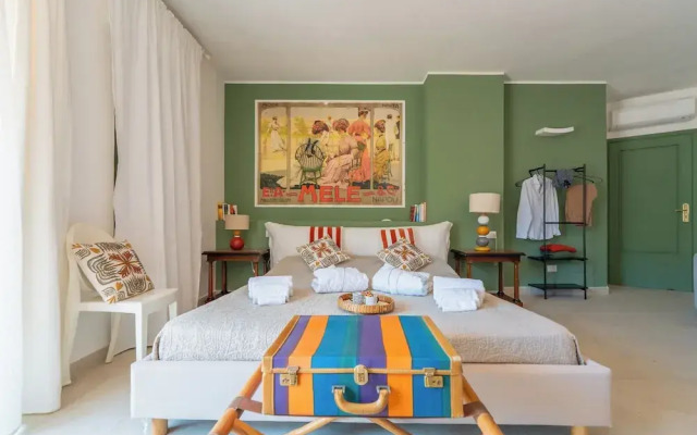 Molo Angioino Suites