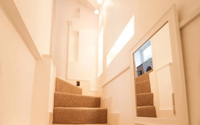 Courthouse Apartments