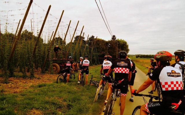 Bike & Breakfast