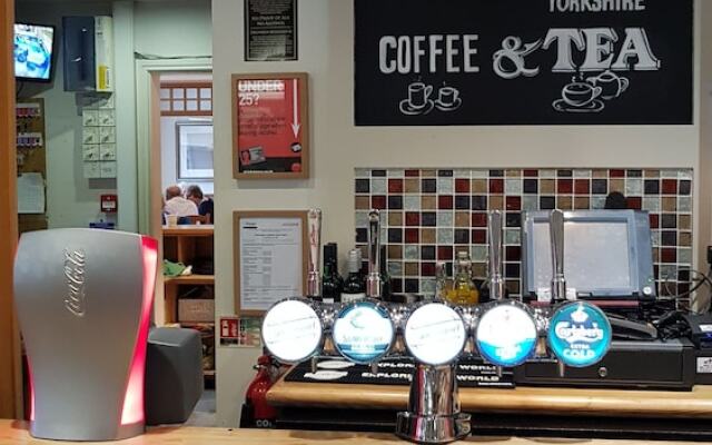 The George Carvery & Hotel