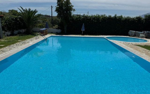 Отель Zac & Georgio Studios