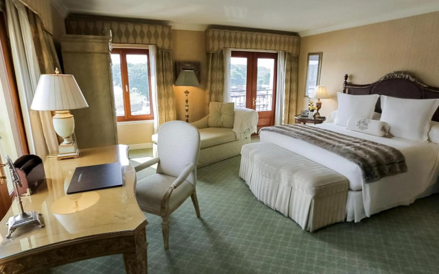 Delamar Greenwich Harbor