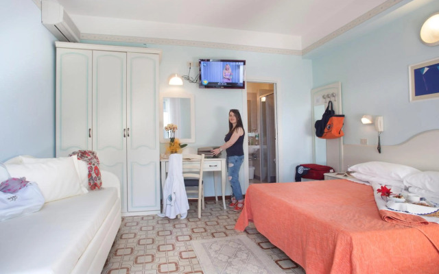 Hotel Cadiz