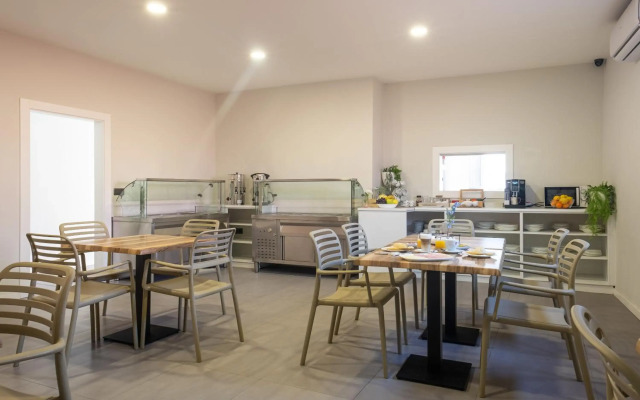 DAOS Suites Terrace Marbella
