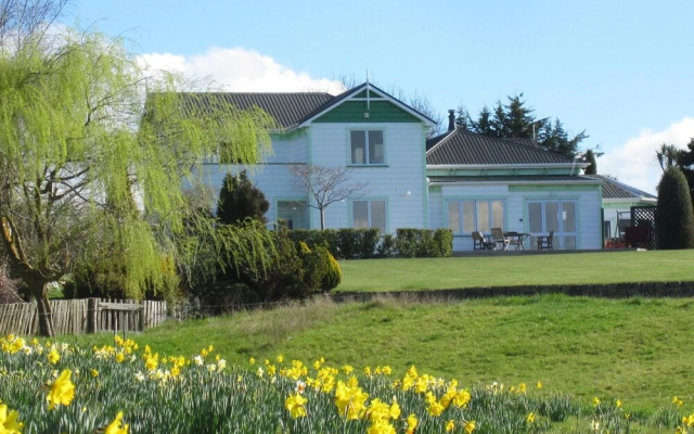 Thyme Out Estate