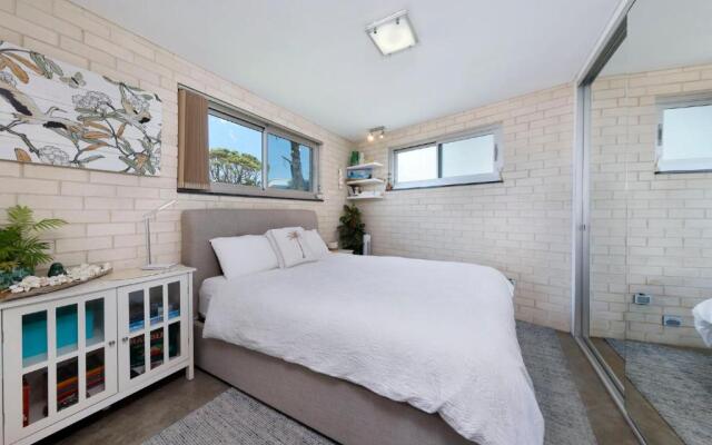 Sandon Point Coastal Abode