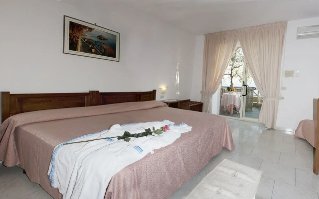 Punta Chiarito Resort