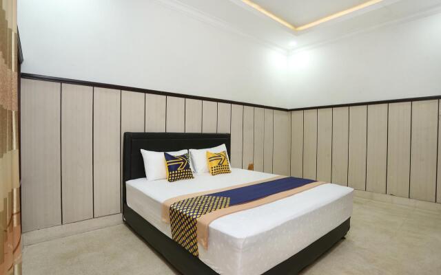 OYO 2268 Tim-tim Homestay SyariahNearUniversitas Gadjah Mada