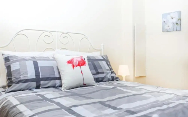 2bdr Suite UBC by Elevate Rooms