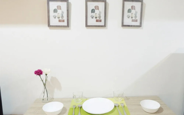 Studio Budget Apartment Springwood Residence