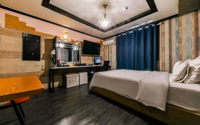 Manhattan Hotel
