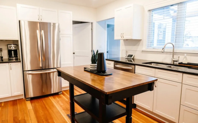 Dt Hot Tub Sauna Huge Yard