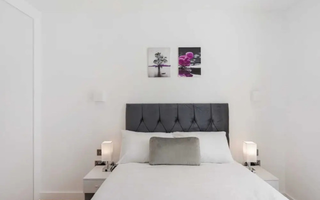 3br-sleeps8-central London-parking