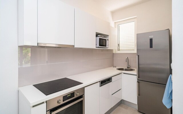 Beautiful Home in Stikovica With Wifi and 2 Bedrooms