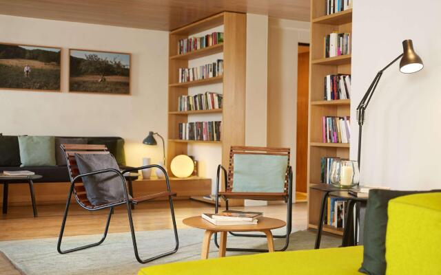 Cabane Hotel