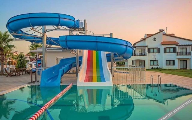 Fun & Sun River Resort  All Inclusive