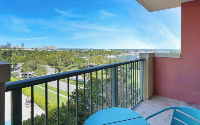 Modern Bay View with Free Parking