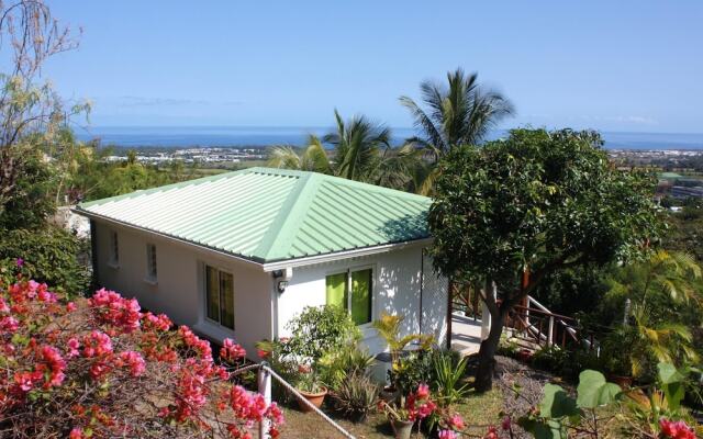 House With one Bedroom in Saint Paul, With Wonderful sea View, Enclose