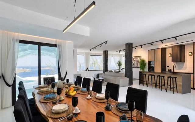 Soothing Holiday Home With Outdoor hot tub