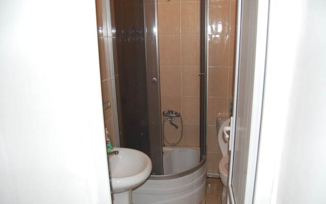 Chacha & Wine Hostel