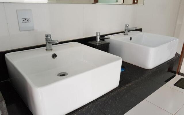 Serrazul Praia Hotel