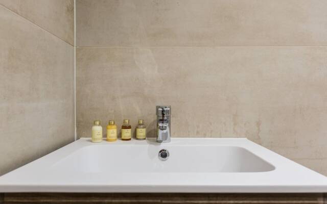 Bright Studio Flat - Camberwell! 3d
