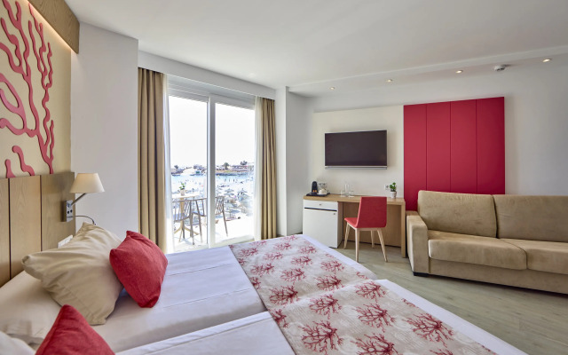 Universal Hotel Perla