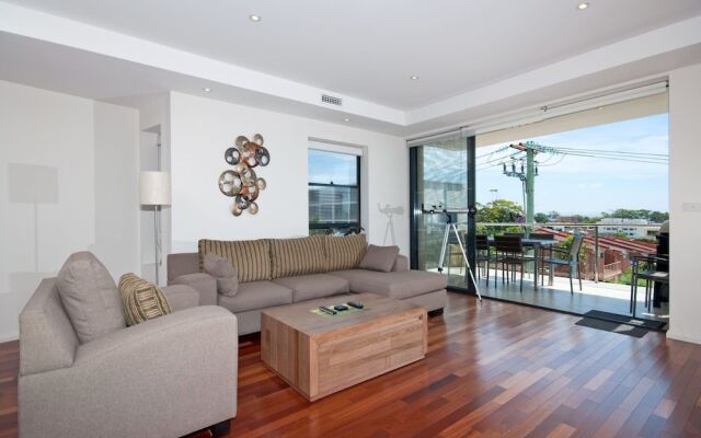 The Summit, Unit 4/25 Tomaree Street