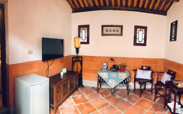 Tomato red classical Homestay