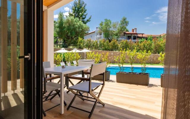 EOS Luxury Suites