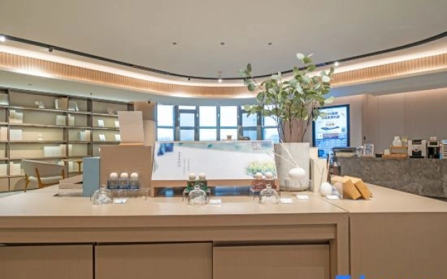 JI Hotel (Yanji West Market Department Store Building)