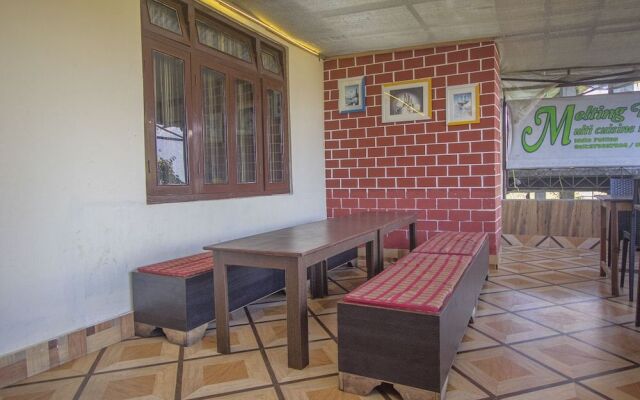 OYO 25087 Hotel Horizon