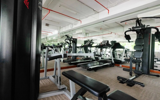 Chic and Compact Studio Apartment at Capitol Park Residence