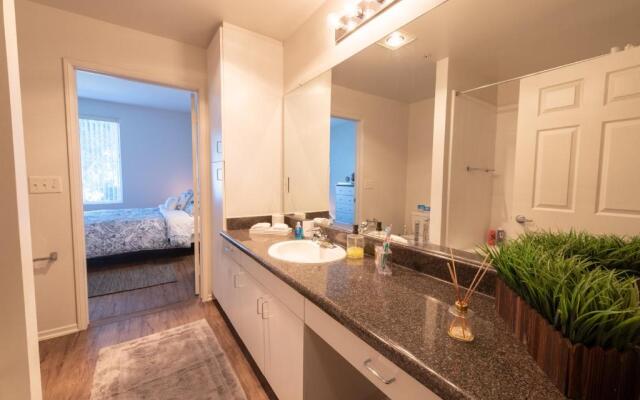 Elite 2BR Apartment at Venice Marina Del Rey