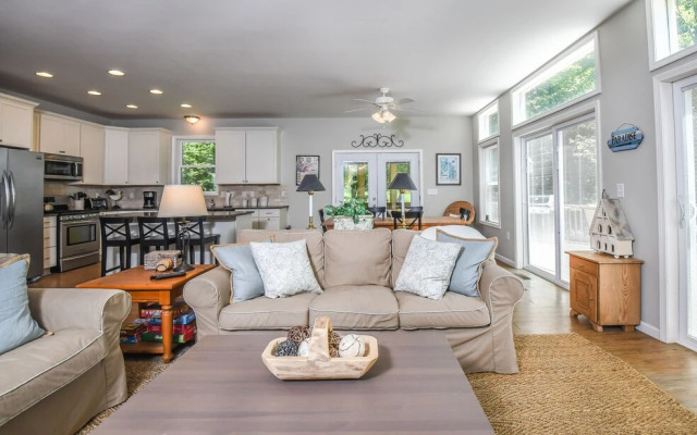 Deep Creek Dream 4 Bedroom House