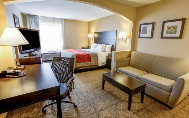 Quality Inn & Suites Lenexa Kansas City