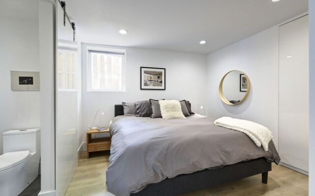 Secret Garden on Top of Queen Anne