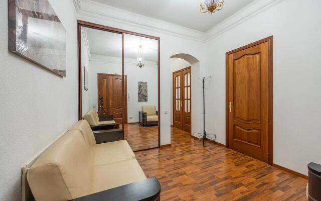 Апартаменты на Набережной реки Мойки 32