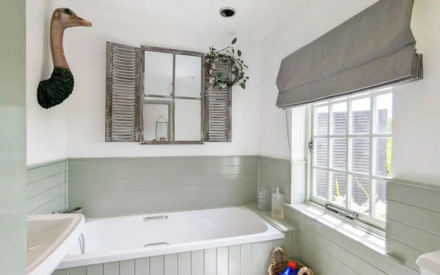 Unique Stay for Large Groups - Please Enquire!