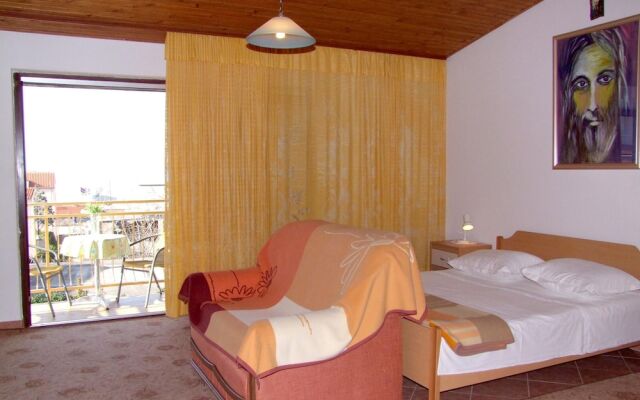 Apartment With 3 Bedrooms in Baška Voda, With Furnished Terrace and Wi