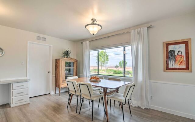 Lake Powell Views: Mid-century Home in Page