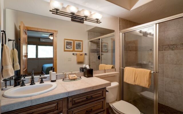 Snowflake 4 Bedroom Home